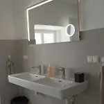 דירה Beautiful - 2br, Wifi, Netflix & Ps4 *